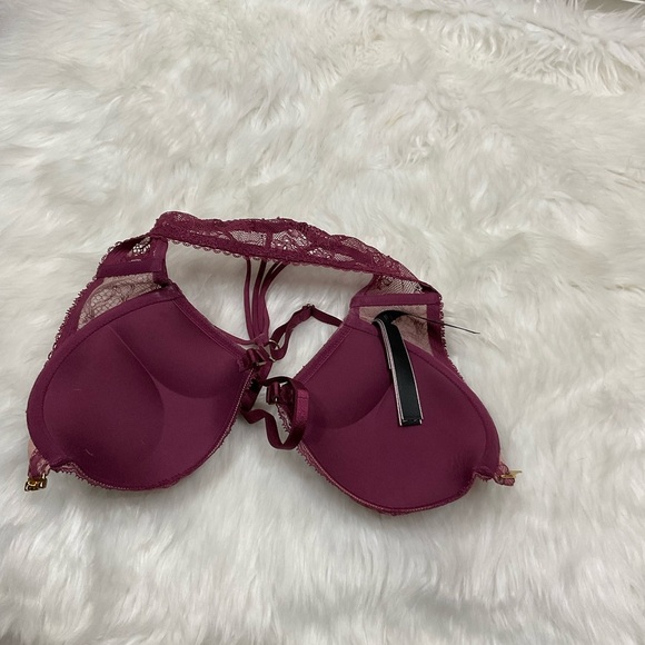 Bombshell Victoria's Secret Lace Bra Set in Burgundy - Picture 15 of 15